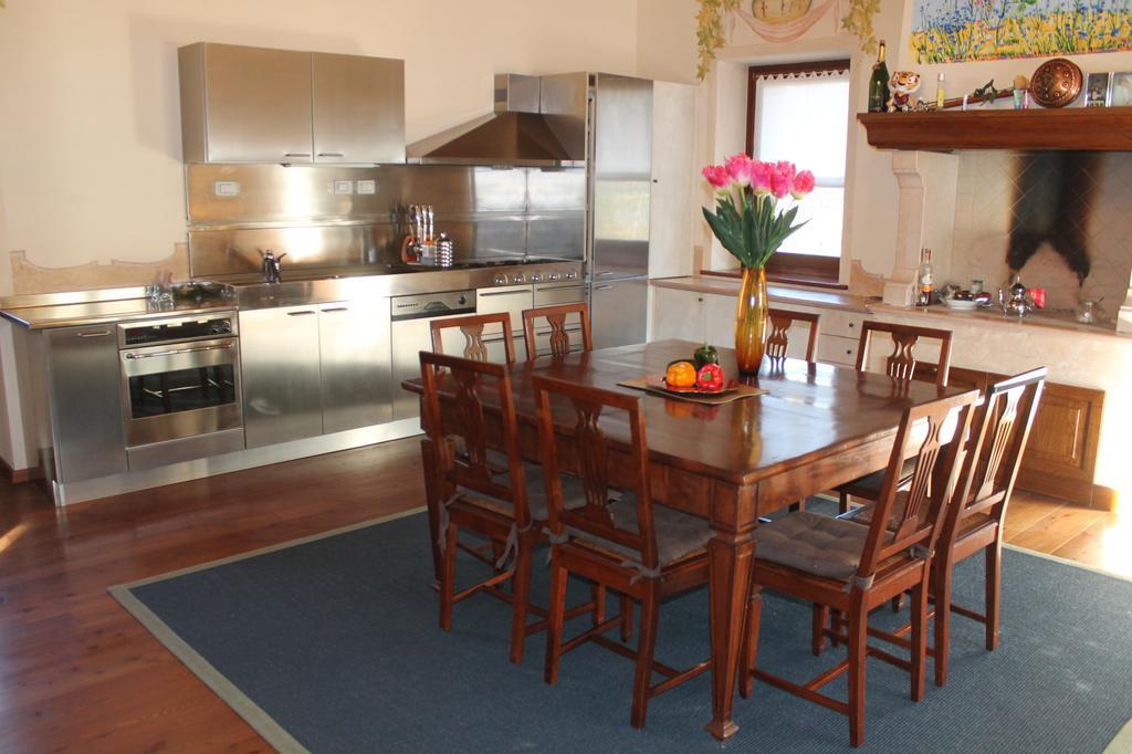 Villa Relais Manerba Monzambano Phòng bức ảnh