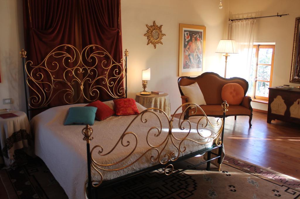 Villa Relais Manerba Monzambano Phòng bức ảnh